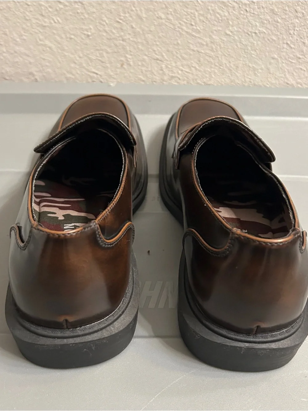 Kenneth Cole Reaction polished brown